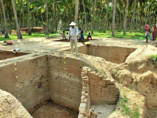 2,500 ஆண்டுகள் பழமையானது 2,500 ஆண்டுகள் பழமையானது