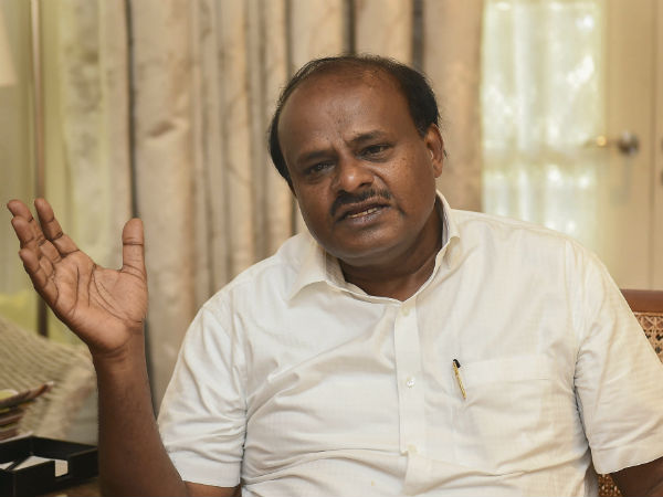 என்ன காரணம் 