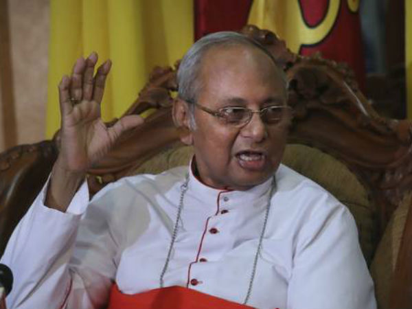 முஸ்லிம்கள் மீது கோபம் காட்டாதீர் 