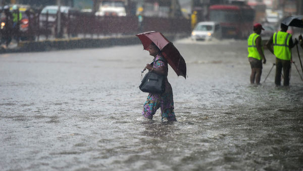 கடற்கரைக்கு செல்ல வேண்டாம் 