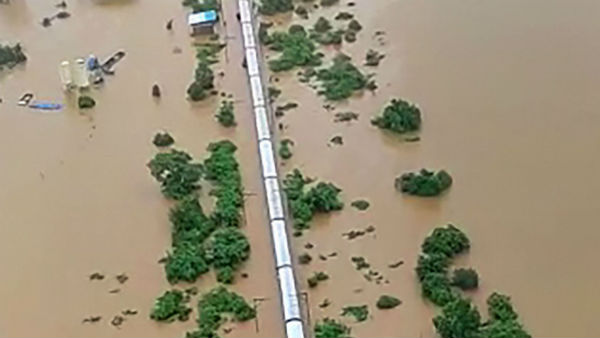 உள்ளூர் ரயில் சேவை 