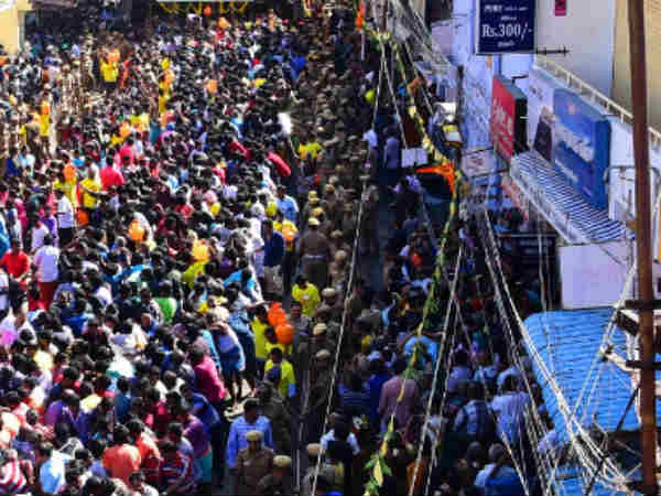 நெல்லையில் குவிந்த பக்தர்கள்