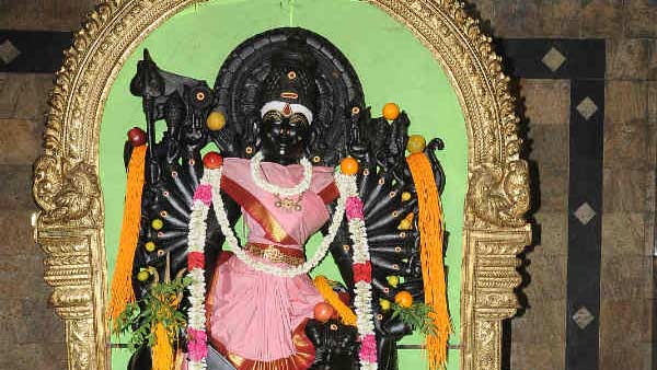  அக்னியில் தோன்றிய அம்பிகை