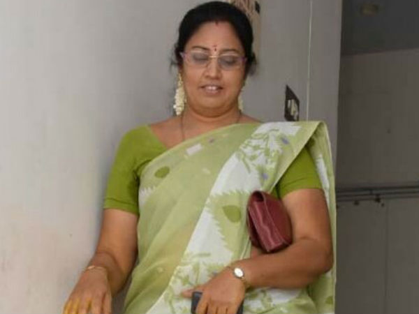 பேசக்கூடியவளா? 