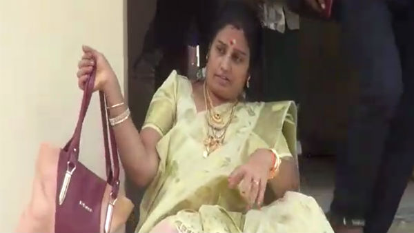 காமாட்சி 