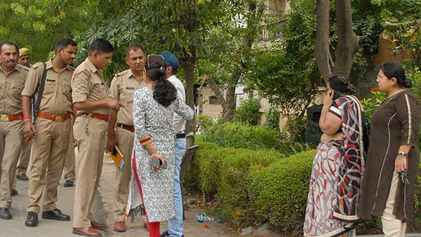 Noida: Body recovered apartment - Lawyer found dead