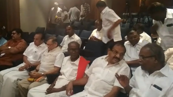 பொருளாதாரம் 