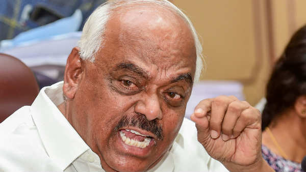 ராஜினாமா ஏற்பு இல்லை 