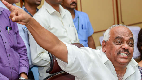 தேர்தலில் போட்டியிட முடியாது 