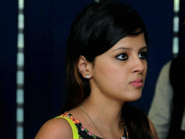 கம்பீர் 