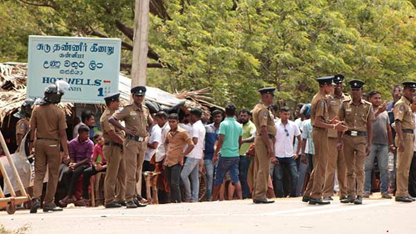 Tamils protest for protect to Hindu temples in Srilanka 