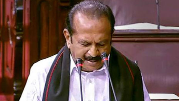 கைதட்டினார் 