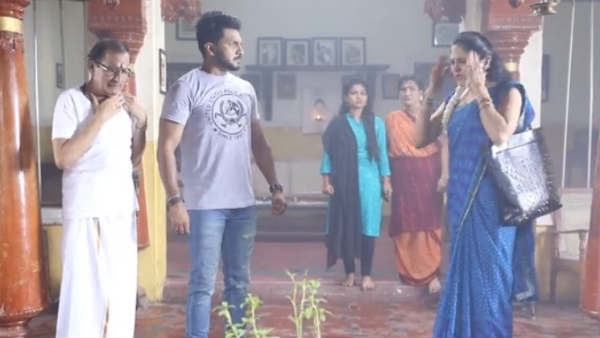 துர்கா வேலை 