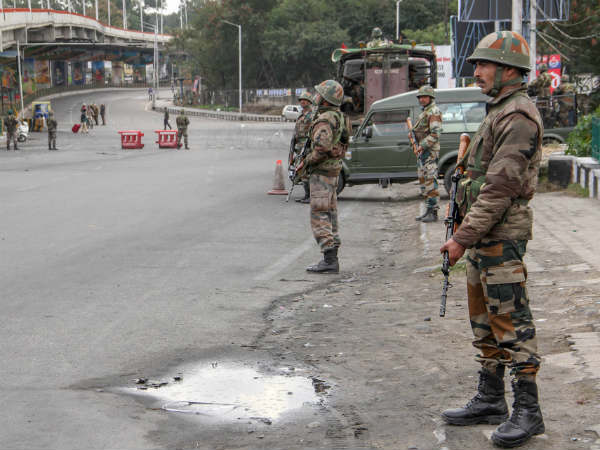 வெடிகுண்டுகள் 