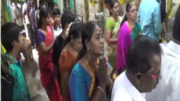 பக்தர்கள் பரவசம் 