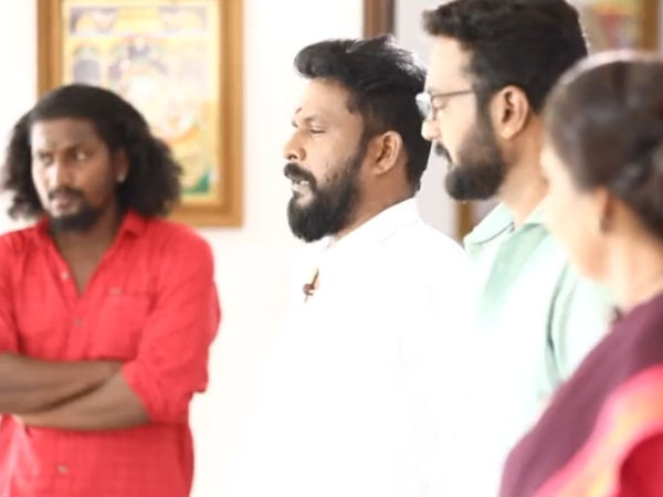 ஒருத்தர் இப்படி 