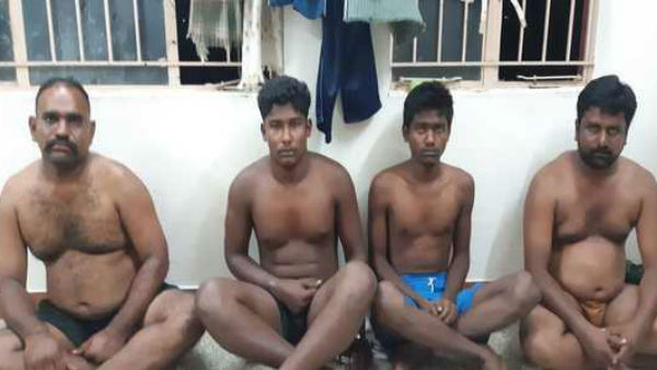 Jewellery Flush with woman in Usilampatti 