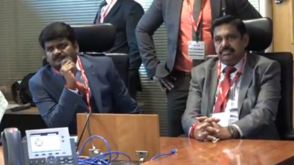 புஸ்வாணம் புஸ்வாணம்