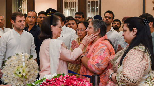 அரசியல் வாழ்க்கை 