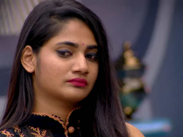 லாஸ்லியா எப்போதும் 