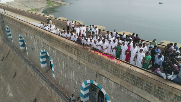 Tamilnadu CM Palanisamy opens Mettur dam 