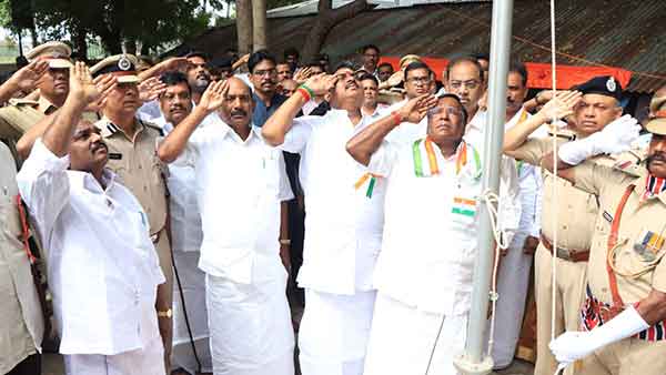 Narayanasamy calls Puducherry people to be united