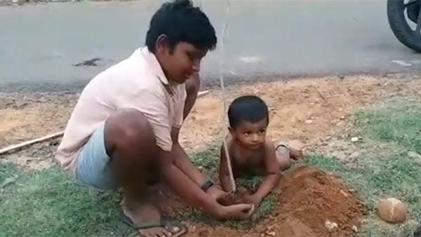 One year babys planting tree video 