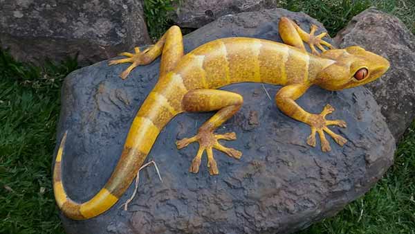 சரணாலயங்களில் சிற்பங்கள்