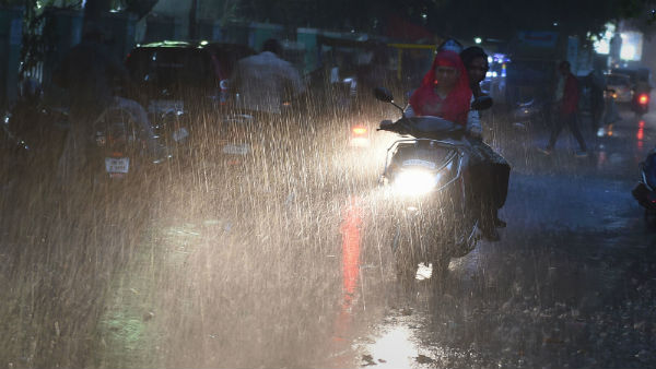 8லட்சம் கனஅடிநீர் வெளியேற்றம் 