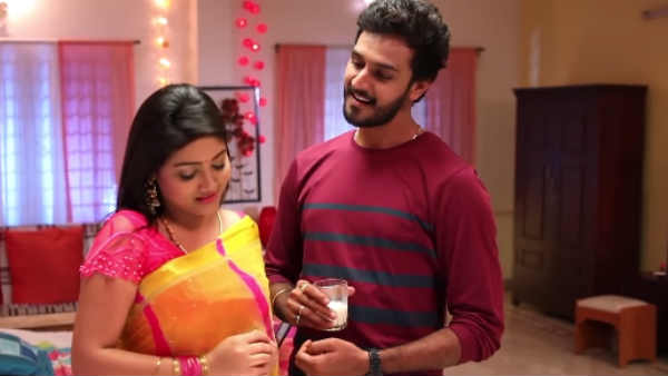 பதிலுக்கு ரோஜா 