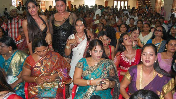 வலம் வரும் தேவதைகள்