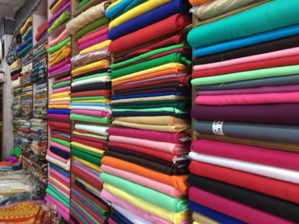 துணிகள் தேங்குவதாக தகவல் 