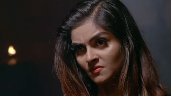 கையில் மஞ்சள் கயிறு 