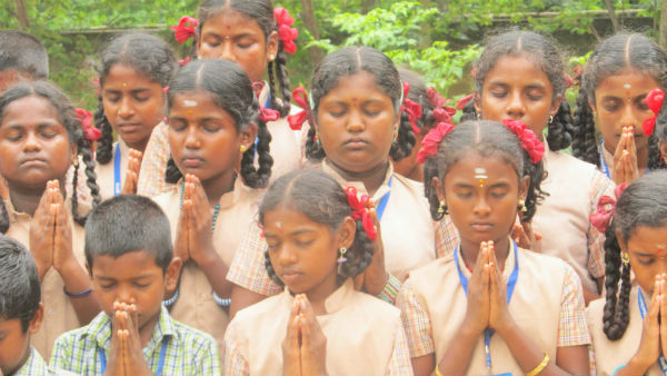 Devakottai School Students prayer about Vikram lander on moon 