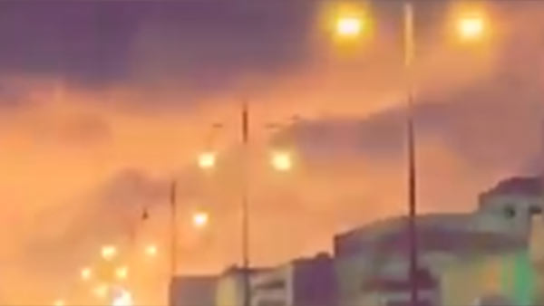 Huge fires and explosions at Saudi Aramco oil facilities Huge fires and explosions at Saudi Aramco oil facilities