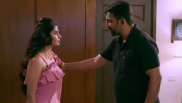 குஷ்பூ மகாலட்சுமியாக 
