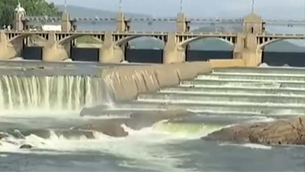 Mettur water level at 120.83 ft, 60,000 cusecs water released Mettur water level at 120.83 ft, 60,000 cusecs water released
