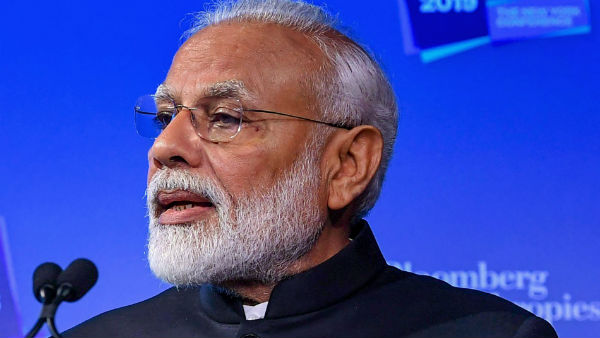 9.15க்கு ஐஐடி செல்கிறார் 