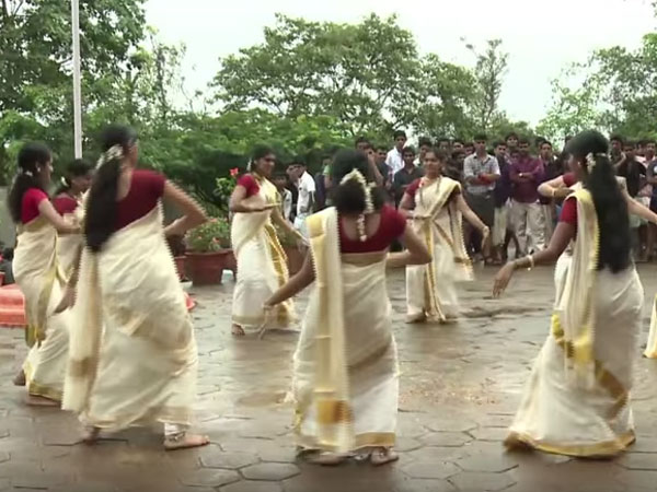 மகாபலிக்கு வரவேற்பு 