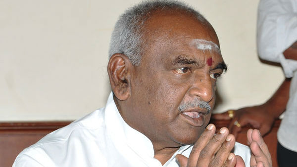 மொழி மாறிவிட்டார் 