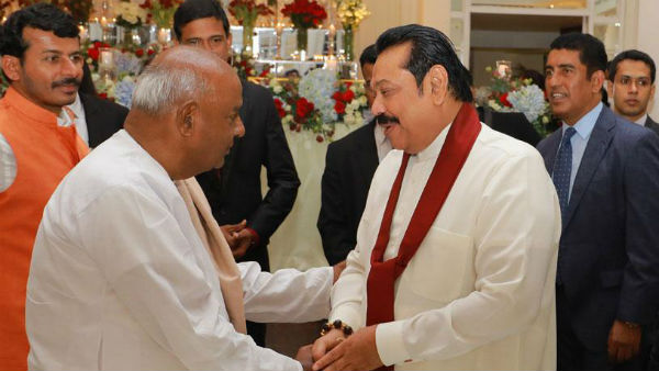 Subramanian Swamy attends Rajapaksas son wedding reception 