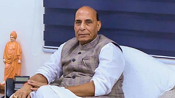 முப்படைகளின் வீரர்கள் முப்படைகளின் வீரர்கள்