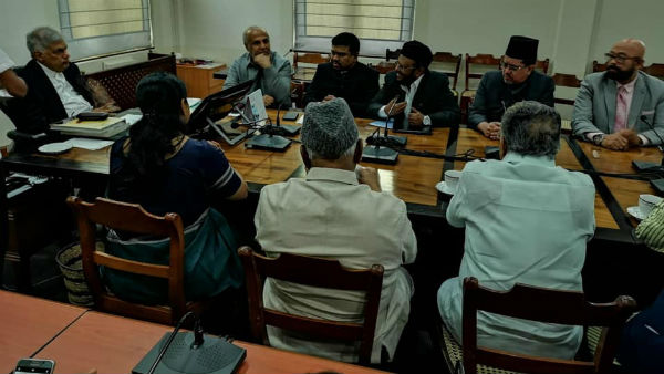 ஆடை விவகாரத்துக்கு தீர்வு 