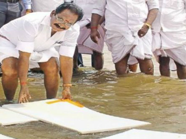  தெர்மகோல் ராஜு