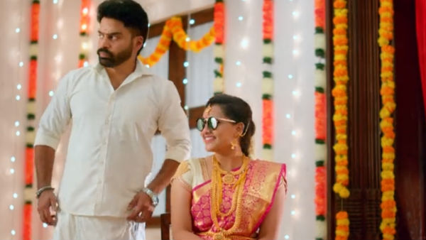  அருள்வேல் ஹீரோ 