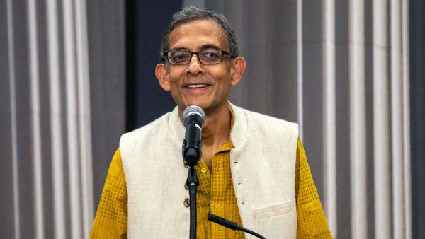 திகார் சிறையில் அடைப்பு 