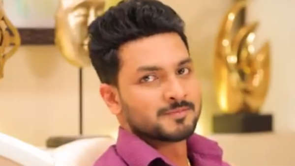 காதல் என்றாய் 