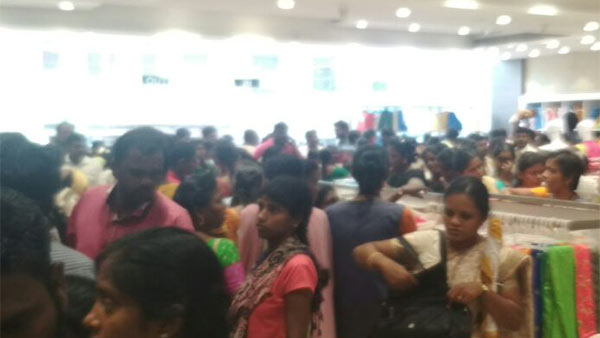 உட்காரவும் வழியில்லை 