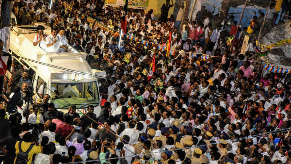 TN CM Edappadi Palanisamy by-election campaign gets massive welcome in Vikravandi 