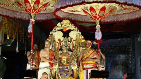 மகாவிஷ்ணுவின் வாகனம் கருடன் 